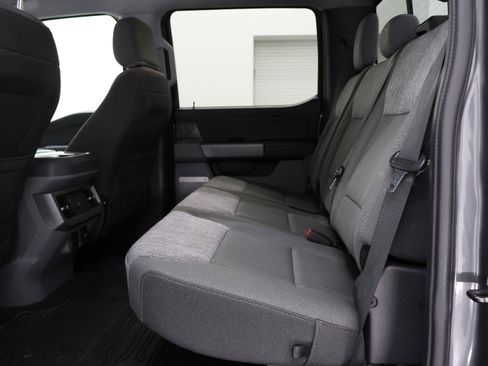 Used 2023 Ford F250 XLT w/ Black Appearance Package AWD/4WD image 9