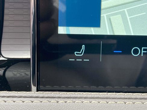 New 2026 Lincoln Corsair Premiere image 24