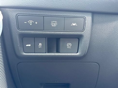 Certified 2023 Hyundai Sonata Limited FWD image 11