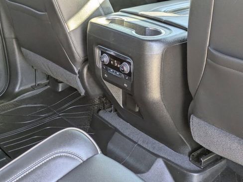 Used 2021 Chevrolet Tahoe Premier image 32