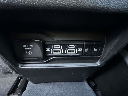 Used 2023 Jeep Grand Cherokee Overland image 15