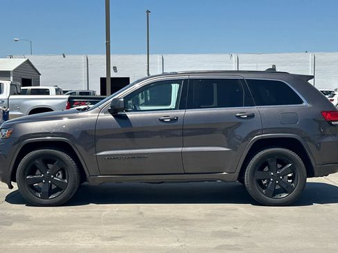 Used 2015 Jeep Grand Cherokee Altitude AWD/4WD image 6
