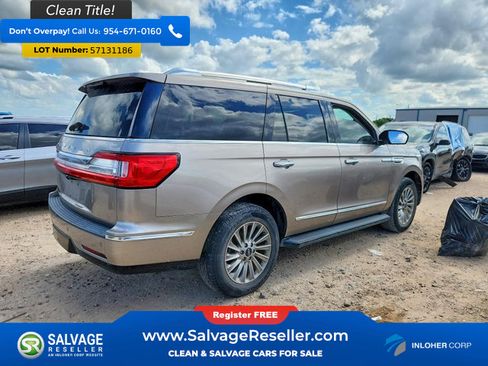 Used 2018 Lincoln Navigator Premiere RWD image 4