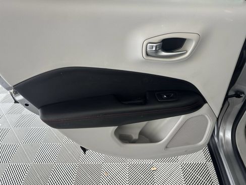 Used 2021 Jeep Compass Limited FWD image 30