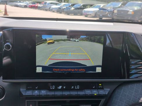 Used 2025 Toyota Camry XLE FWD image 19