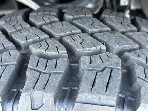 Used 2025 Chevrolet Silverado 1500 ZR2 w/ Technology Package image 12