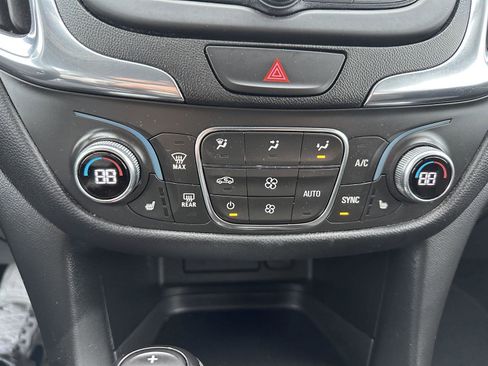 Used 2023 Chevrolet Malibu RS image 38