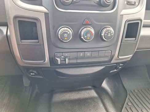Used 2017 RAM 2500 Tradesman w/ Chrome Appearance Group RWD image 19