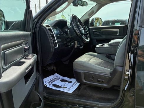 Used 2017 RAM 2500 Big Horn image 5