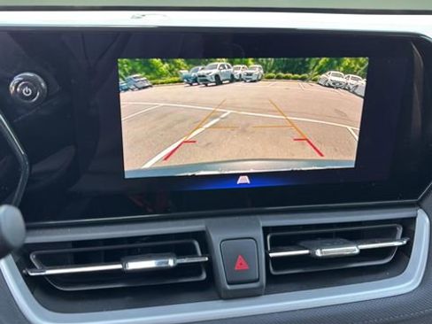Used 2024 Chevrolet TrailBlazer LS FWD image 26