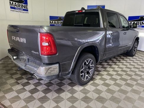 Used 2025 RAM 1500 Laramie AWD/4WD image 16