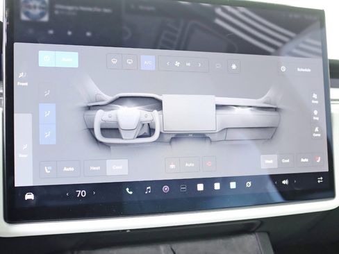 Used 2022 Tesla Model X Plaid image 19