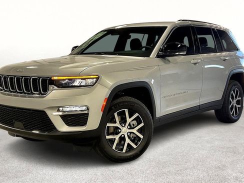 New 2025 Jeep Grand Cherokee Limited image 2