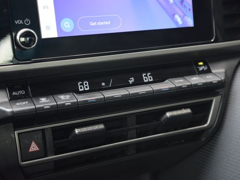 Used 2025 Toyota Camry SE FWD image 20
