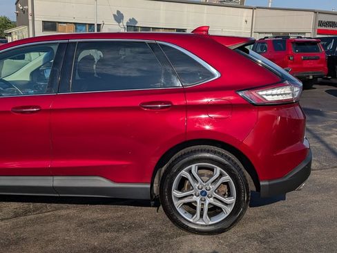 Used 2018 Ford Edge Titanium w/ Cold Weather Package AWD/4WD image 4