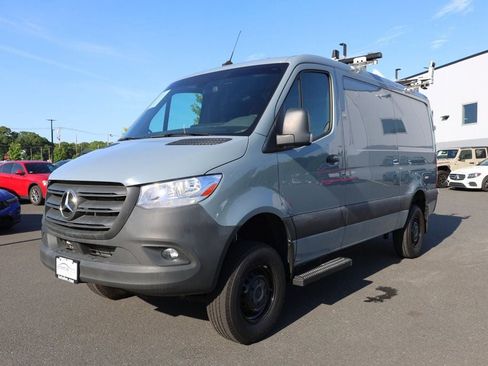 Used 2024 Mercedes-Benz Sprinter 2500 image 1