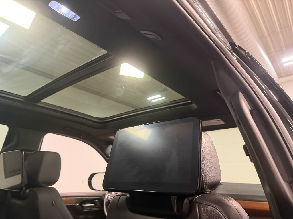Used 2025 GMC Yukon Denali w/ Denali Reserve Package AWD/4WD image 69