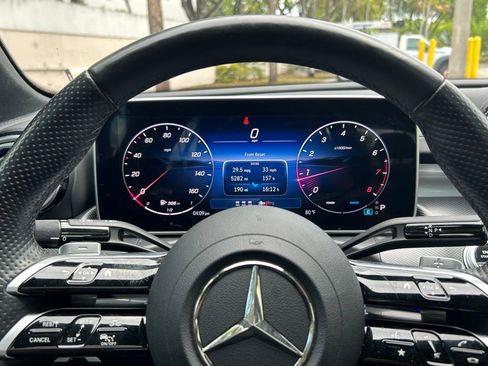Used 2025 Mercedes-Benz C 300 4MATIC Sedan image 18