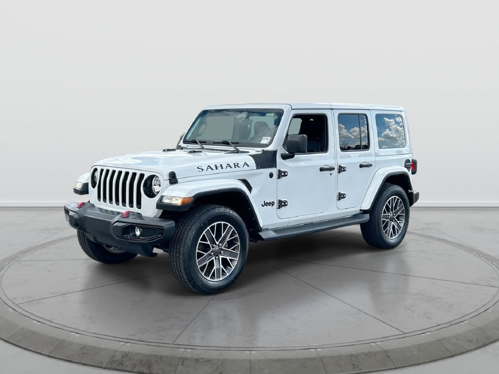 Used 2021 Jeep Wrangler Unlimited Sahara AWD/4WD image 4
