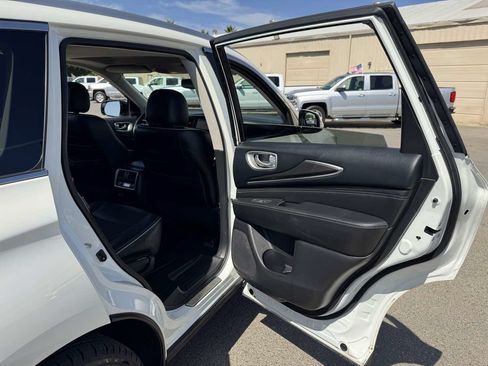 Used 2019 INFINITI QX60 Luxe w/ Essential Package AWD/4WD image 19