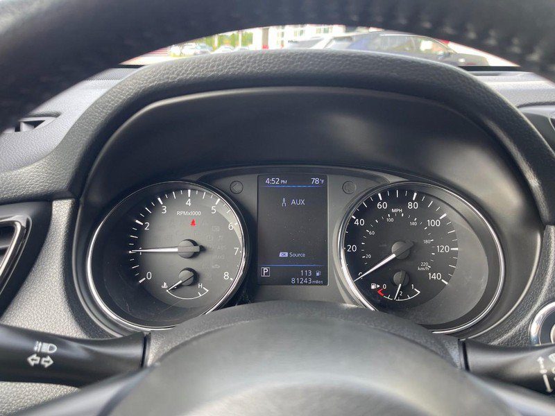 Used 2019 Nissan Rogue SV w/ Premium Package FWD image 26