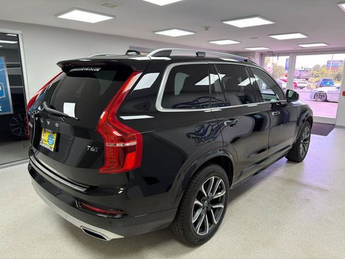 Used 2018 Volvo XC90 T6 Momentum w/ Convenience Package AWD/4WD image 3