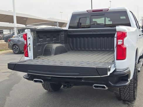 Used 2026 Chevrolet Silverado 1500 LT Trail Boss w/ Convenience Package II image 25