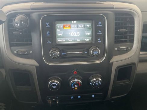 Used 2015 RAM 2500 Tradesman w/ Chrome Appearance Group AWD/4WD image 18