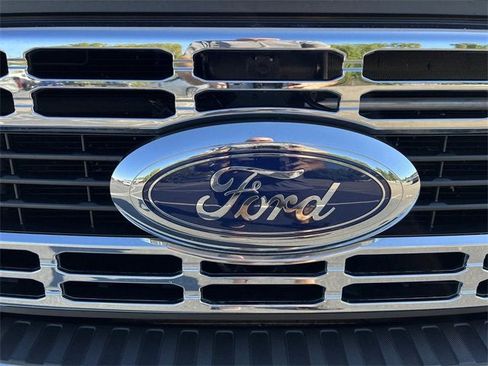 Used 2025 Ford F350 XLT image 30