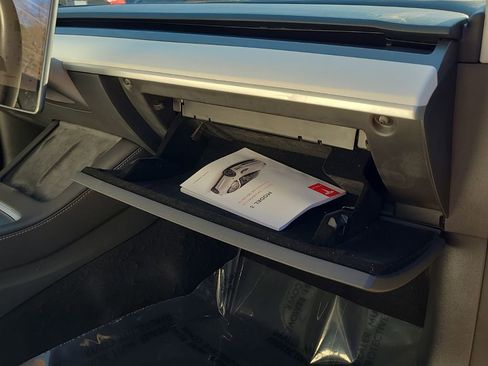 Used 2022 Tesla Model 3 Performance image 22