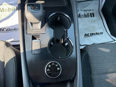 Used 2023 Nissan Rogue SV image 20