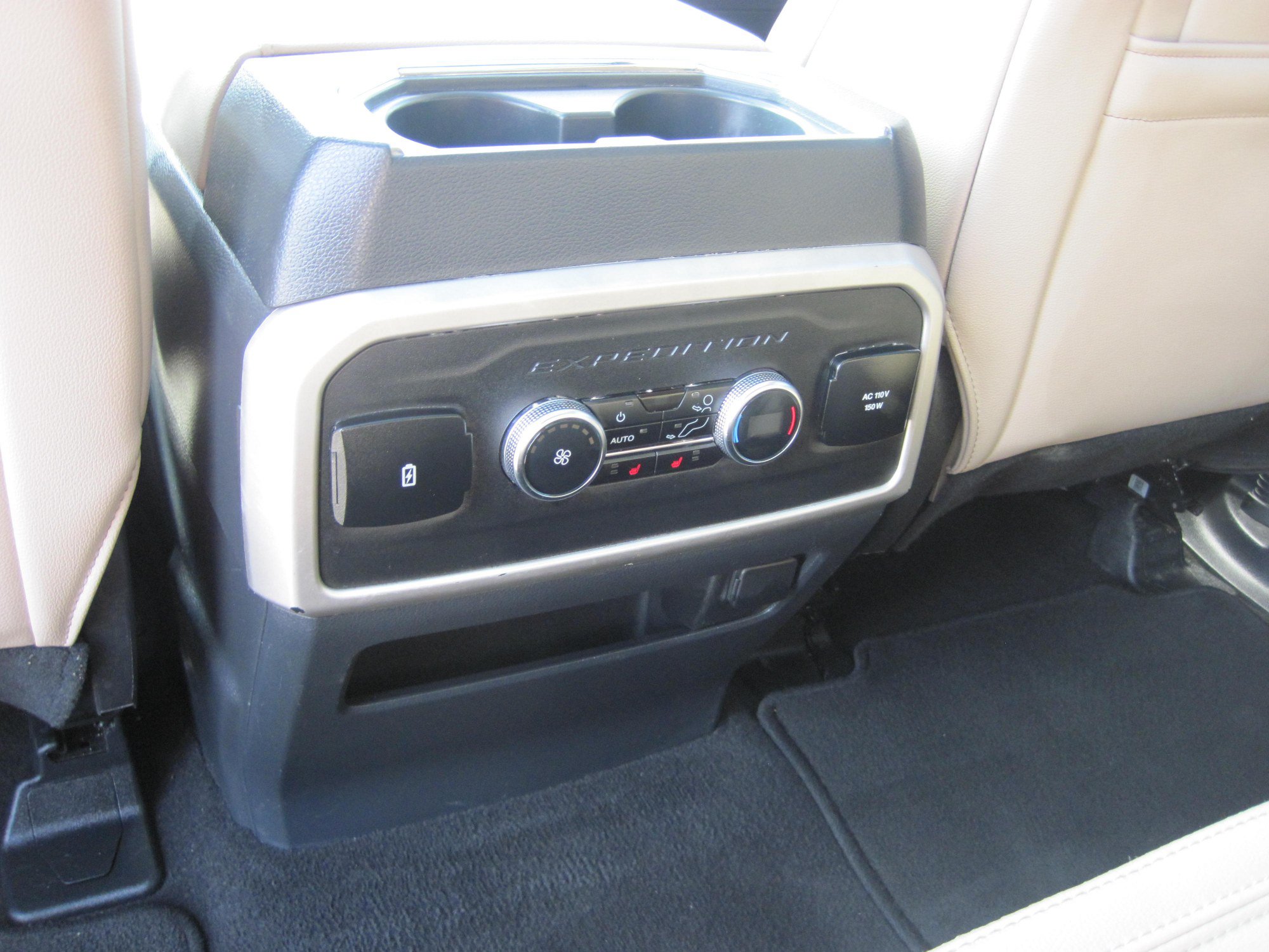Used 2024 Ford Expedition Max Limited AWD/4WD image 14