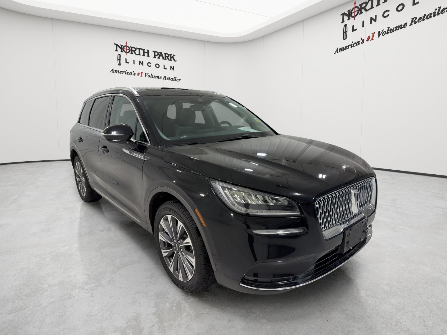 Used 2020 Lincoln Corsair Reserve w/ Elements Package FWD image 7