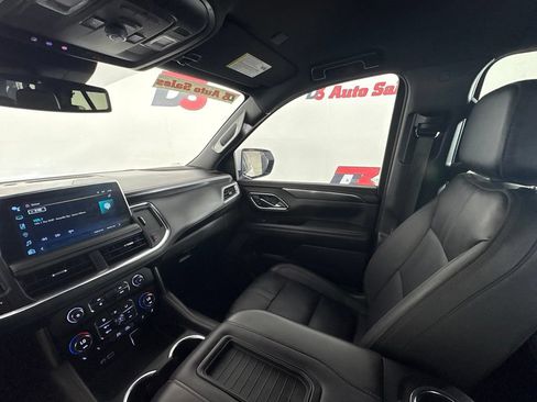 Used 2023 Chevrolet Suburban RST w/ Luxury Package RWD image 32