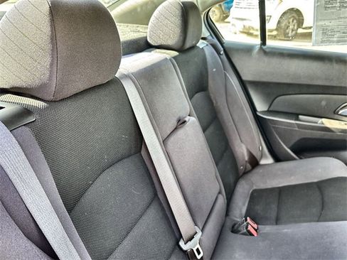 Used 2014 Chevrolet Cruze LT w/ Technology Package image 20