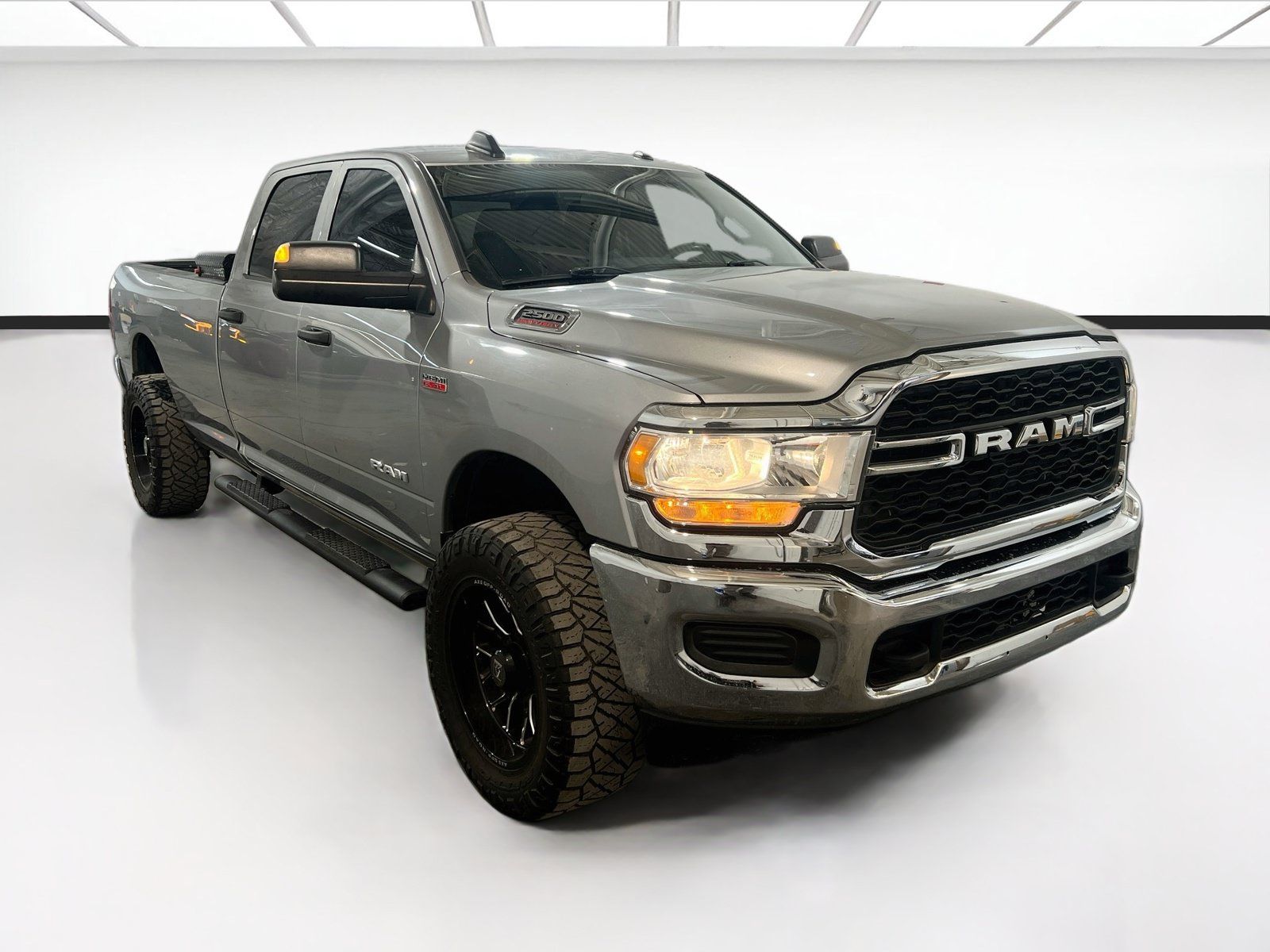Used 2022 RAM 2500 Tradesman AWD/4WD image 3