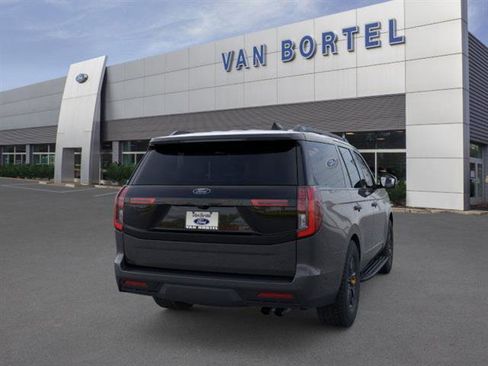 New 2026 Ford Expedition Tremor image 8