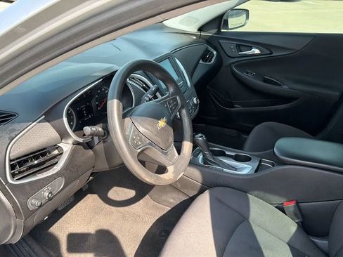 Used 2018 Chevrolet Malibu LS FWD image 75