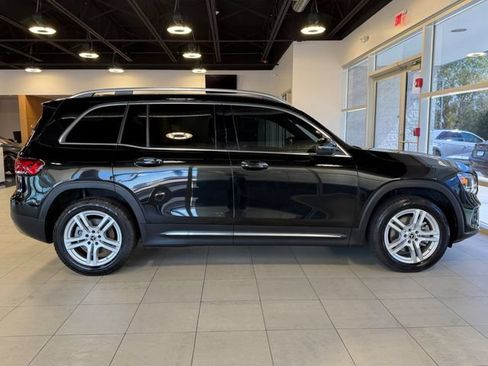 Used 2023 Mercedes-Benz GLB 250 4MATIC image 15