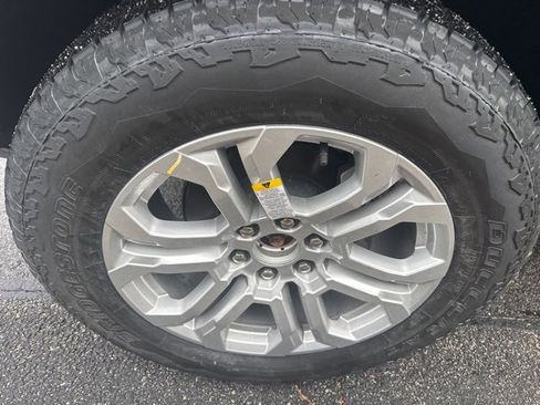 New 2026 GMC Canyon Denali w/ LPO, Denali Black Edition image 5