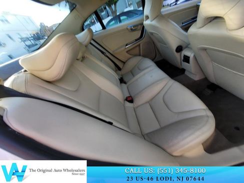 Used 2014 Volvo S60 T5 image 18