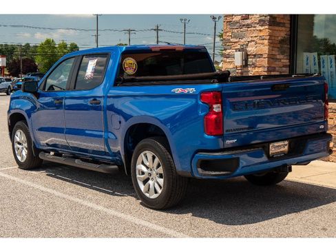 Used 2023 Chevrolet Silverado 1500 Custom w/ LPO, Dark Essentials Package AWD/4WD image 5