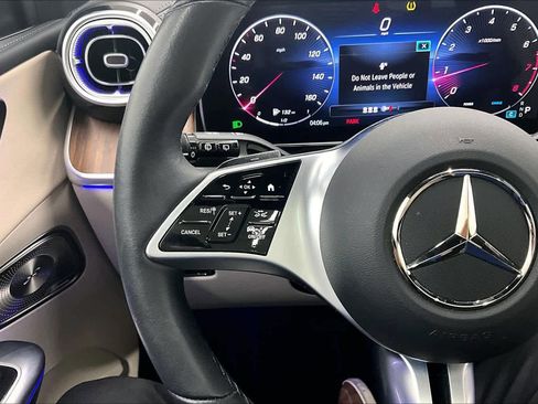 Used 2023 Mercedes-Benz GLC 300 4MATIC image 21