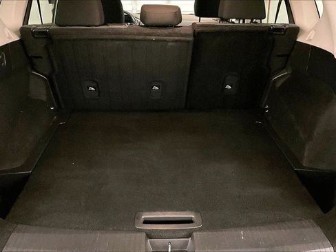 Used 2021 Nissan Rogue SV image 33