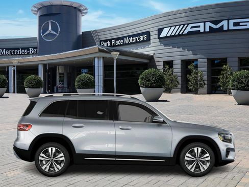 New 2026 Mercedes-Benz GLB 250 image 2