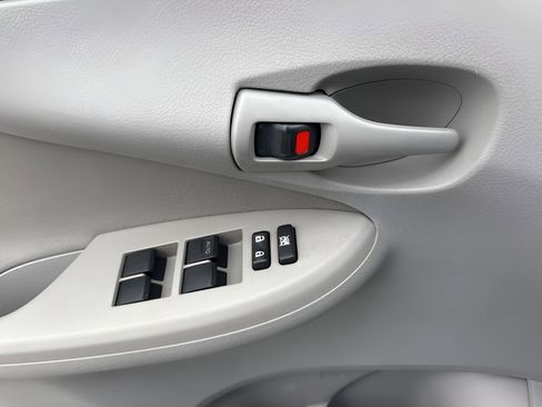 Used 2009 Toyota Corolla image 19