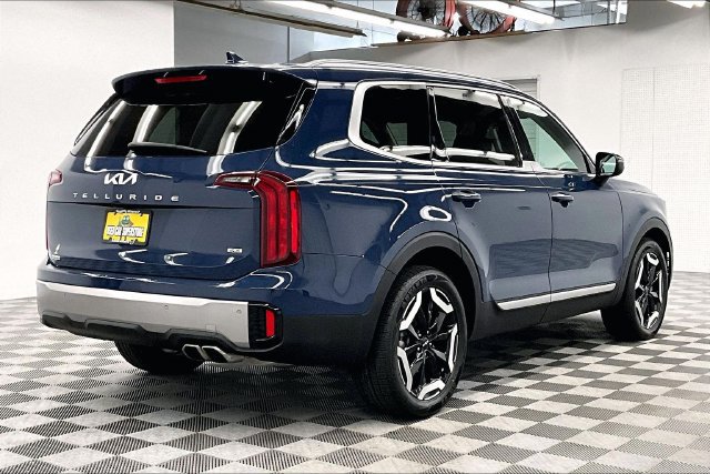 Used 2025 Kia Telluride S AWD/4WD image 12
