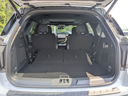 New 2026 Ford Explorer Tremor AWD/4WD image 13