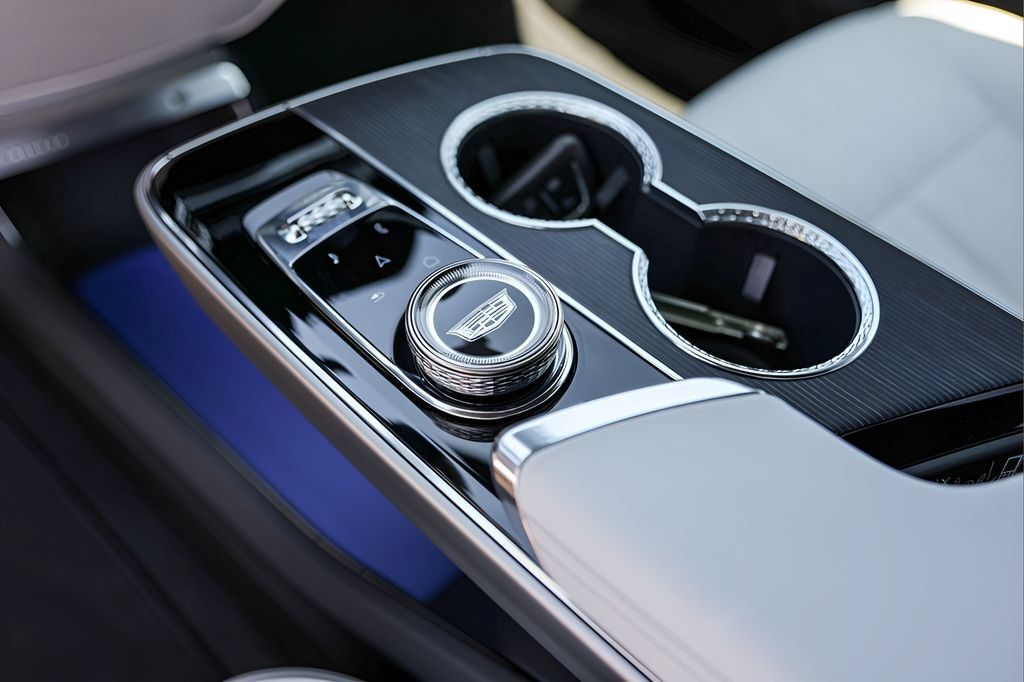Certified 2025 Cadillac Lyriq Sport AWD/4WD image 18