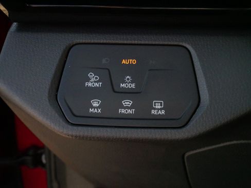 Certified 2024 Volkswagen ID.4 Pro S AWD/4WD image 27